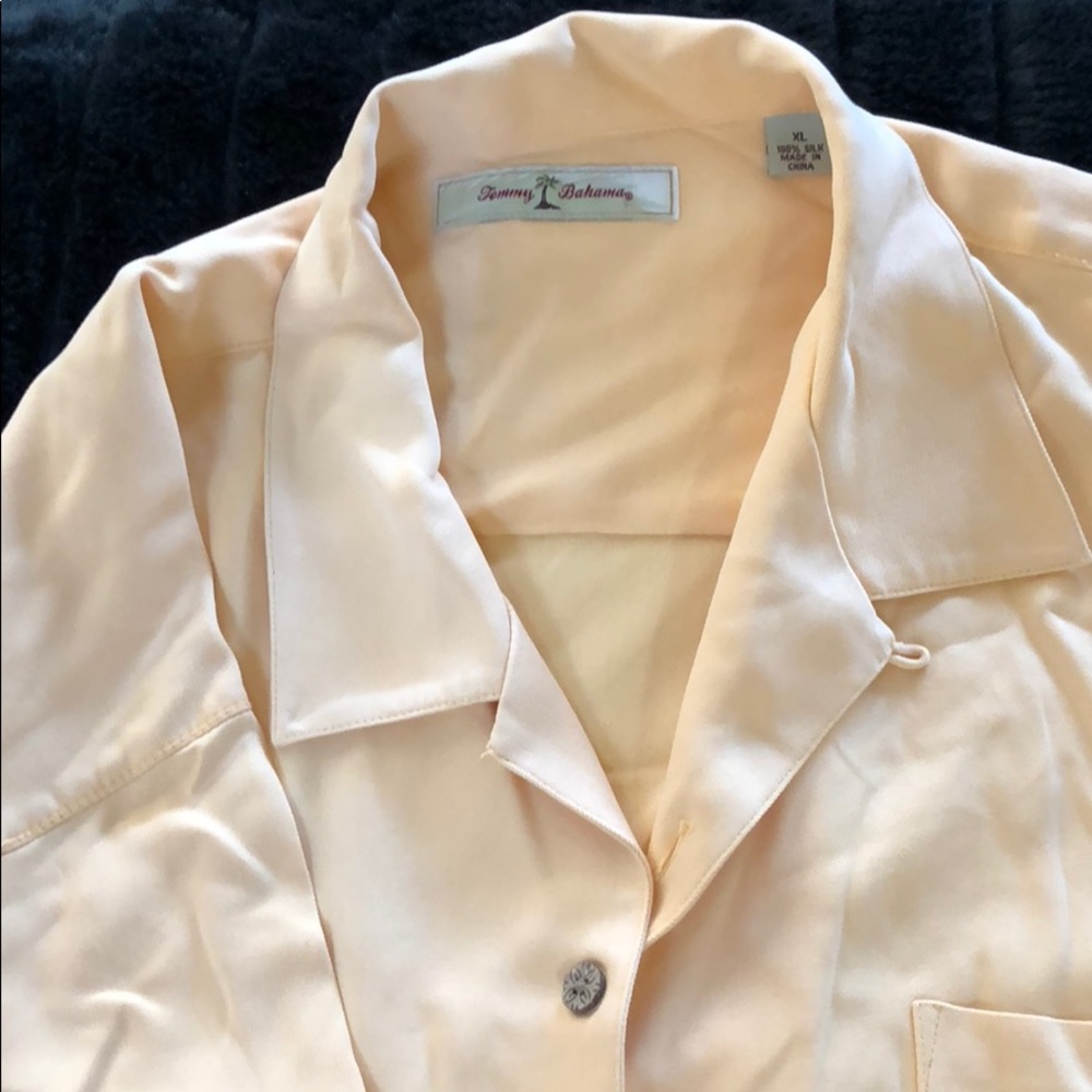 Tommy Bahama Silk Short Sleeve Button Down
